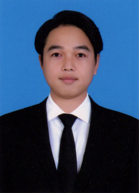 นายวราวุธ หมั่นเที่ยง